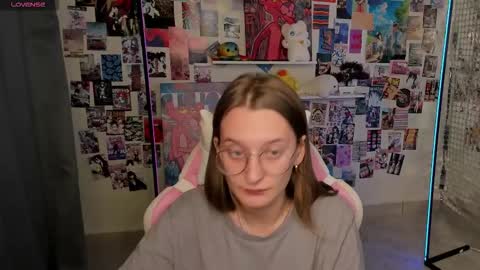 Snapshot of maryyy_may chatting on September 16, 5:03 pm maryyy_may online show from September 16, 5:03 pm