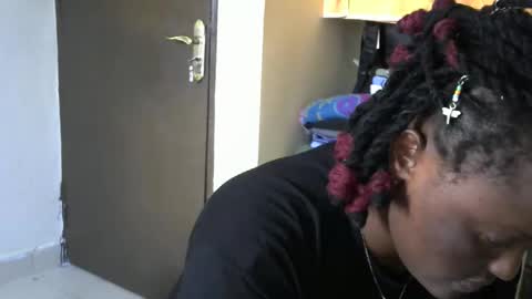 Cate online show from November 6, 11:44 am