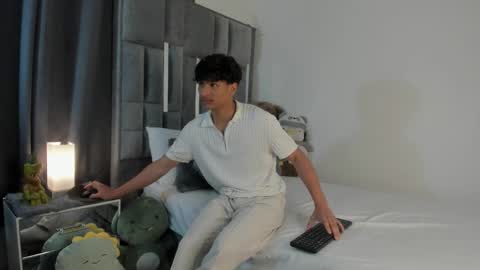 mash_angelo online show from October 9, 2:31 am