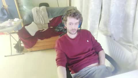Snapshot of mash_potatoes_are_good chatting on April 9, 2:44 am mash_potatoes_are_good online show from April 9, 2:44 am