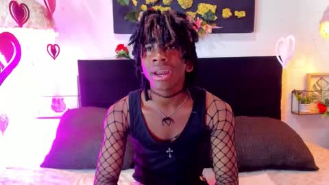 Snapshot of mashall_lee chatting on February 12, 7:20 pm MARSHALL LEE online show from February 12, 7:20 pm