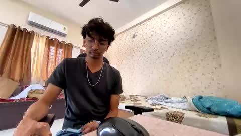 maskboyz2003 online show from October 21, 5:08 am