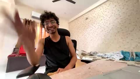 maskboyz2003 online show from October 25, 2:30 am