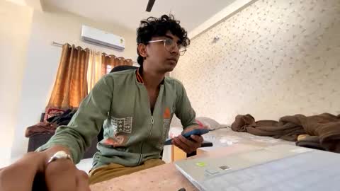 maskboyz2003 online show from November 23, 4:01 am