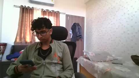 Mask Boy online show from January 7, 4:48 am