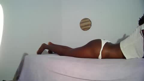 masked_shy_girl online show from October 26, 11:20 pm