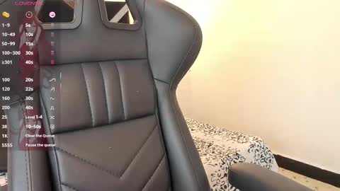 Scarlet  online show from February 7, 7:06 pm