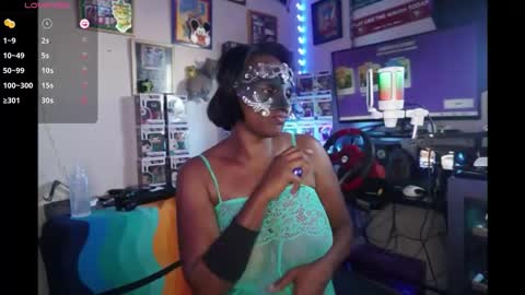 maskedmilf822397 online show from October 27, 6:45 pm