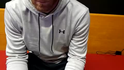 Snapshot of maskedyogaman chatting on February 9, 8:24 pm maskedyogaman online show from February 9, 8:24 pm