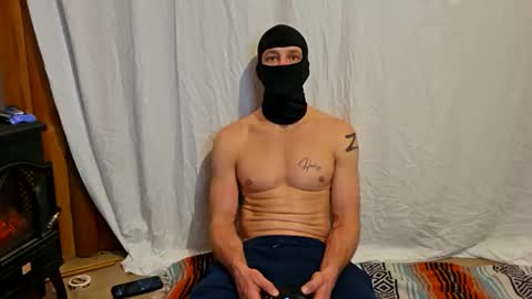 Snapshot of maskedyogaman chatting on February 11, 2:49 am maskedyogaman online show from February 11, 2:49 am