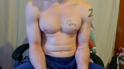 Snapshot of maskedyogaman chatting on February 22, 10:08 pm maskedyogaman online show from February 22, 10:08 pm