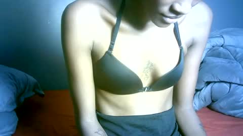 maskgang001 online show from June 29, 10:15 am