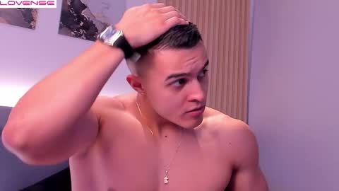 Mason Bennet online show from October 19, 11:05 pm