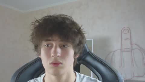 Snapshot of mason_jr chatting on October 18, 6:52 pm mason_jr online show from October 18, 6:52 pm