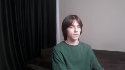 Snapshot of masonsilver_ chatting on April 28, 8:52 am masonsilver_ online show from April 28, 8:52 am