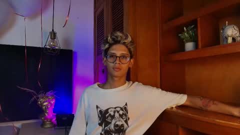   online show from September 20, 4:46 am