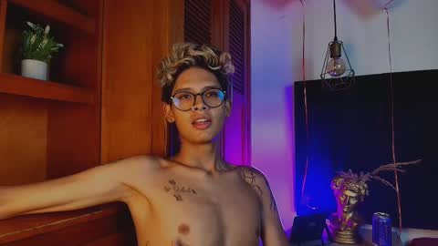   online show from September 22, 3:41 am