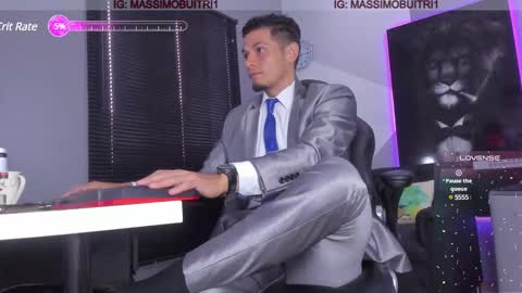 I am Massimo online show from December 16, 2:38 pm