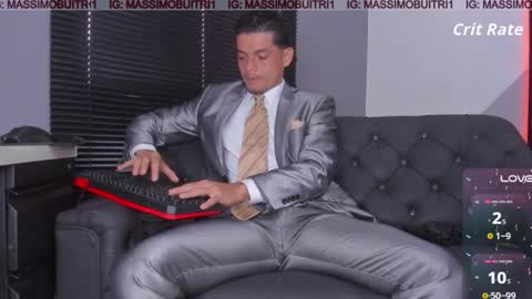 I am Massimo online show from November 19, 1:00 pm