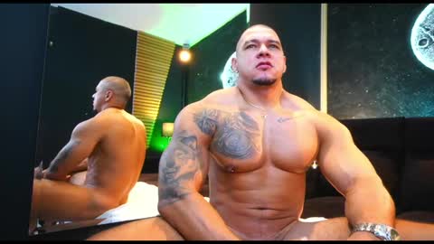 Snapshot of massimowalton2 chatting on October 1, 1:44 am massimowalton2 online show from October 1, 1:44 am