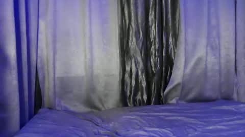 Snapshot of massive_cumboy chatting on December 5, 12:33 pm Miss Sweet LUNA 3 online show from December 5, 12:33 pm