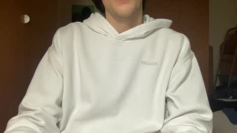 massiverob99 online show from April 14, 3:07 pm