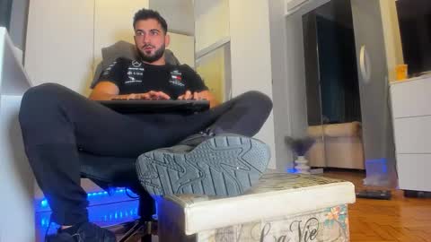 Matthew online show from October 6, 8:28 pm