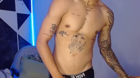 Snapshot of master_black777 chatting on September 14, 12:32 am master_black777 online show from September 14, 12:32 am