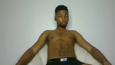 Snapshot of master_kael chatting on July 6, 10:34 pm Master Kael online show from July 6, 10:34 pm