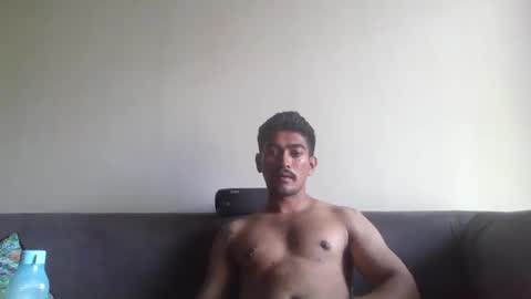 Snapshot of master_leoo chatting on May 18, 3:35 am master_leoo online show from May 18, 3:35 am