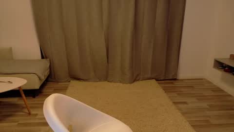 master_lukass online show from May 24, 1:43 am