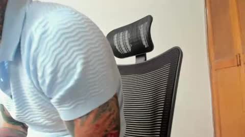 steven  online show from April 17, 1:58 pm