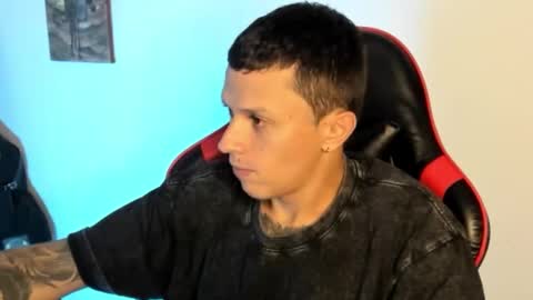 Snapshot of masterdave7 chatting on January 31, 11:47 pm Dave online show from January 31, 11:47 pm