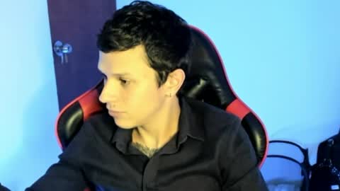 Snapshot of masterdave7 chatting on April 1, 11:35 pm Dave online show from April 1, 11:35 pm