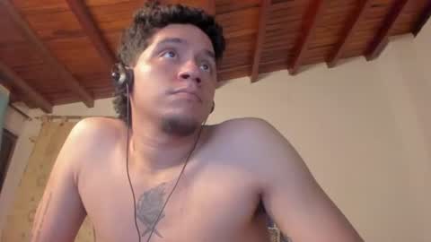 Snapshot of masterjuanc chatting on June 30, 12:55 am Juan Independent Model online show from June 30, 12:55 am