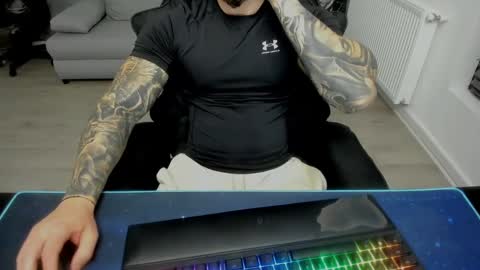 Snapshot of masterkingmuscle chatting on February 22, 8:53 pm masterkingmuscle online show from February 22, 8:53 pm