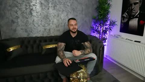 Snapshot of masterkingmuscle chatting on March 28, 11:48 pm masterkingmuscle online show from March 28, 11:48 pm