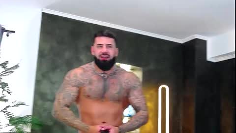 masterkingofmuscle online show from October 17, 8:06 am