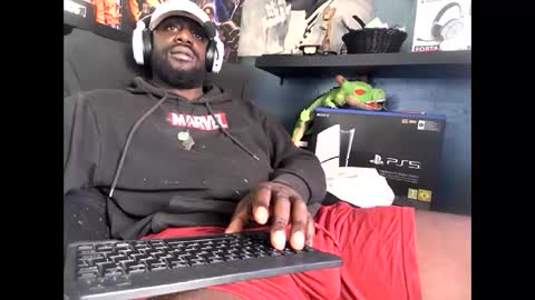 Snapshot of mastermarvel22 chatting on February 21, 3:02 pm BlackMarvel online show from February 21, 3:02 pm