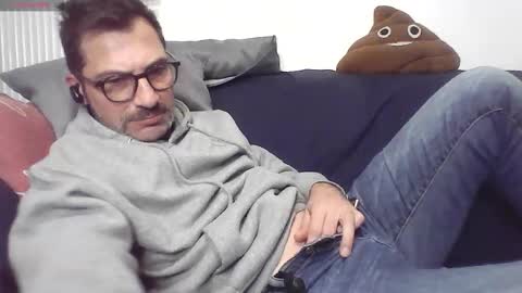 Snapshot of masterp17 chatting on November 14, 8:07 pm Master P online show from November 14, 8:07 pm