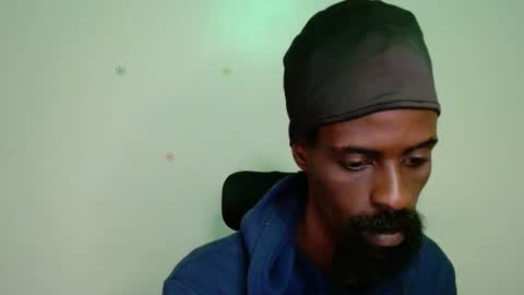 Snapshot of masterr_bate chatting on November 6, 4:24 am Marl online show from November 6, 4:24 am