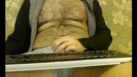 Snapshot of mastership02 chatting on December 11, 12:33 am Master online show from December 11, 12:33 am