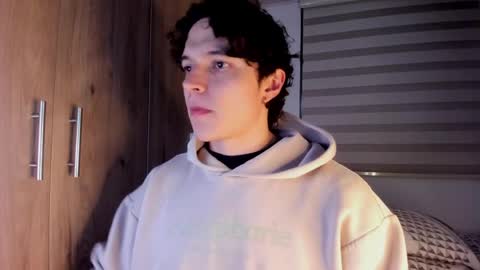 mastrangelo_x online show from April 15, 2:40 am