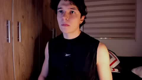 Snapshot of mastrangelo_x chatting on July 6, 4:53 am mastrangelo_x online show from July 6, 4:53 am
