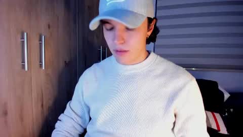 Snapshot of mastrangelo_x chatting on July 13, 4:48 am mastrangelo_x online show from July 13, 4:48 am