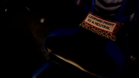 Snapshot of masturbaitur chatting on July 7, 4:04 am Oscar online show from July 7, 4:04 am