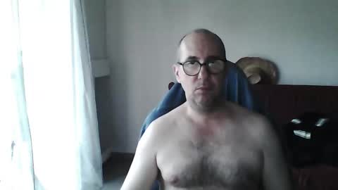 mat11efou online show from December 19, 8:43 am