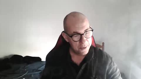 mat11efou online show from April 2, 10:13 am