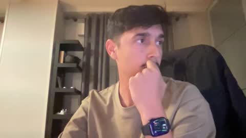 Snapshot of matahavi chatting on November 10, 6:18 pm Aaron online show from November 10, 6:18 pm