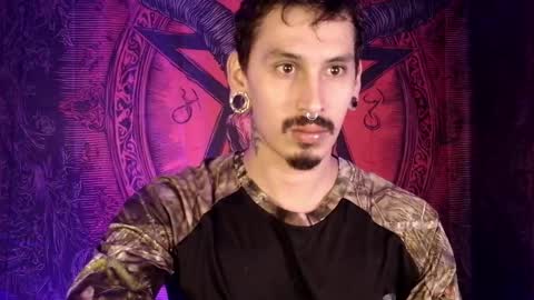 Mateo online show from April 24, 1:30 am